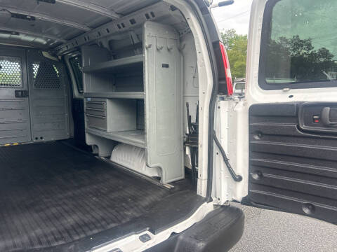 2017 Chevrolet Express 2500