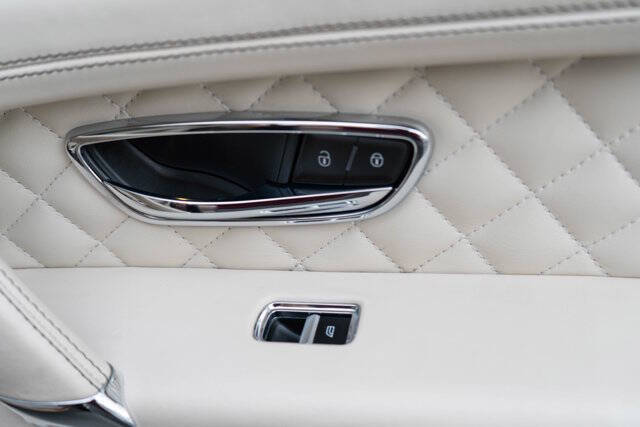 2017 Bentley Bentayga 45