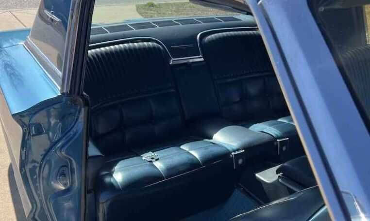 1966 Ford Thunderbird