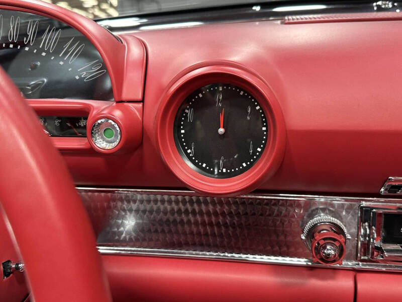 1956 Ford Thunderbird