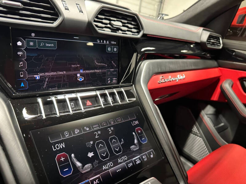 2022 Lamborghini Urus