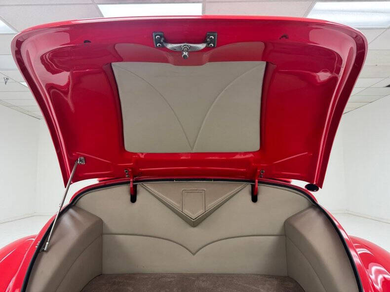 1939 Ford Deluxe