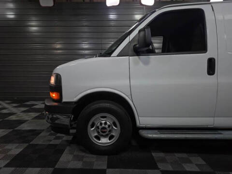 2023 GMC Savana 2500