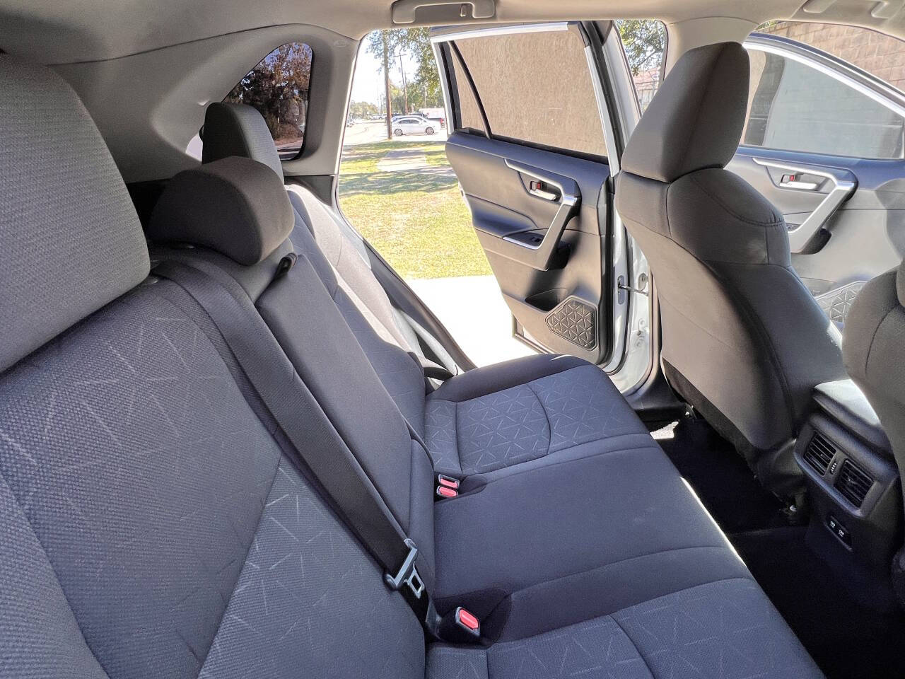 Used Car 2019 Toyota Rav4  Xle 4dr Suv For Sale Under $20,000 In Austin, Texas