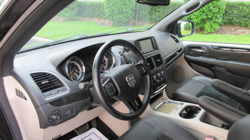 2017 Dodge Grand Caravan SXT