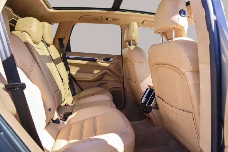 2016 Porsche Cayenne