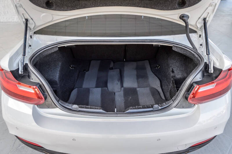 2016 BMW 2 Series M235i