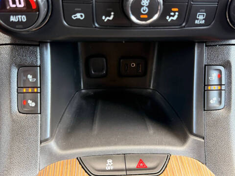 2017 GMC Acadia SLE-2