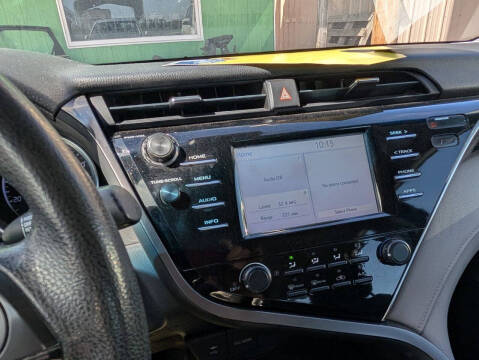 2018 Toyota Camry SE