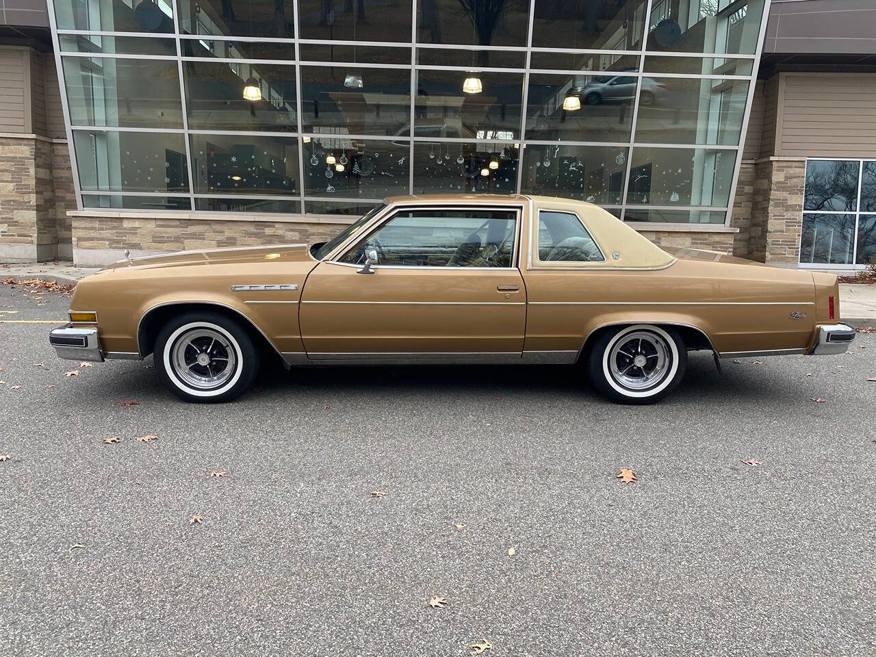 1977 Buick Electra for sale at Vintage Motors USA in Roselle, NJ