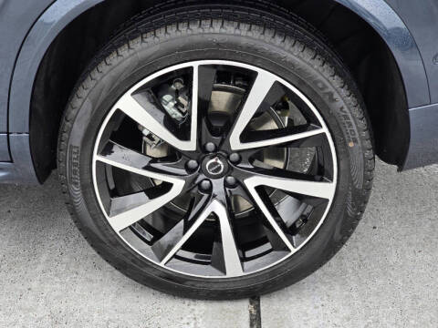 2025 Volvo XC90 B6 Plus Bright Theme 7P