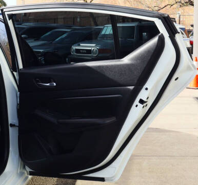 2020 Nissan Altima 2.5 SR