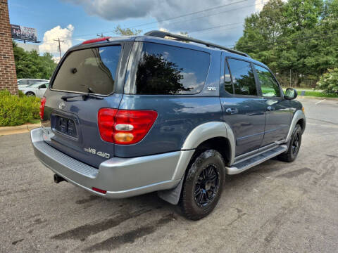 2004 Toyota Sequoia SR5