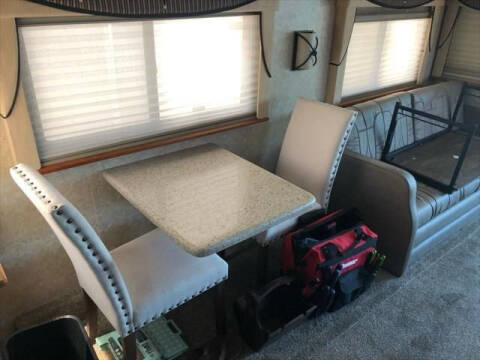 2005 Country Coach Allure 430