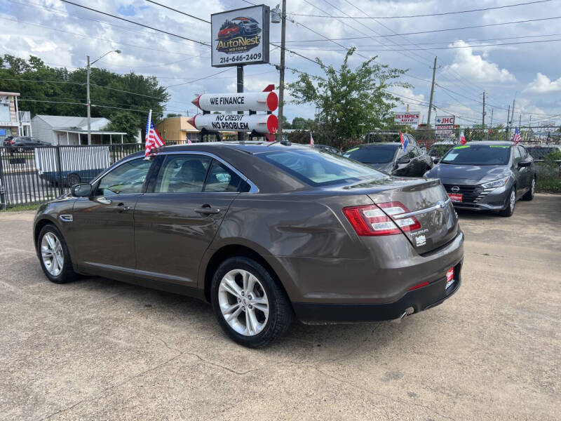 2015 Ford Taurus SEL