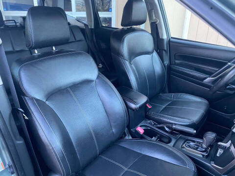 2017 Subaru Forester 2.5i Touring