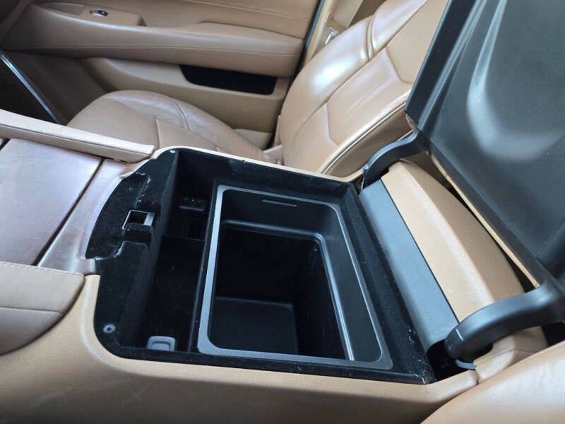 2016 Cadillac Escalade Platinum