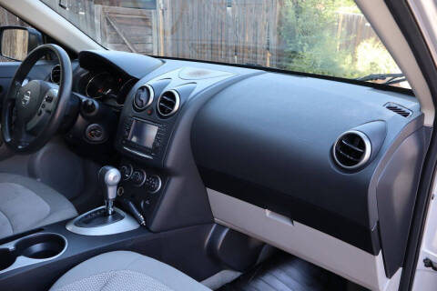 2011 Nissan Rogue SV