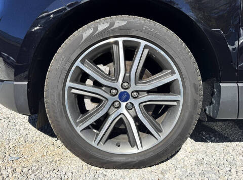 2024 Ford Edge Titanium