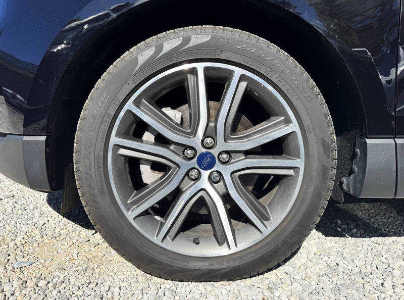 2024 Ford Edge Titanium