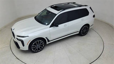 2025 BMW X7 M60i
