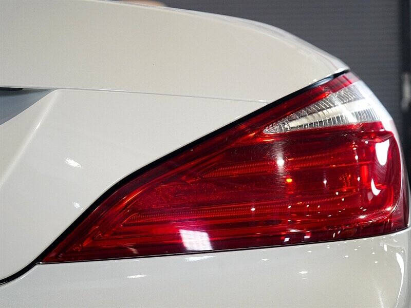 2015 Mercedes-Benz SL-Class 21