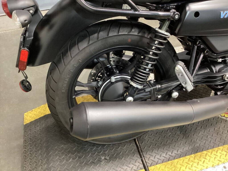 2017 Moto Guzzi V7 III Stone