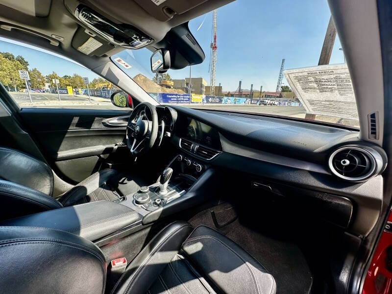 2018 Alfa Romeo Giulia Ti Sport