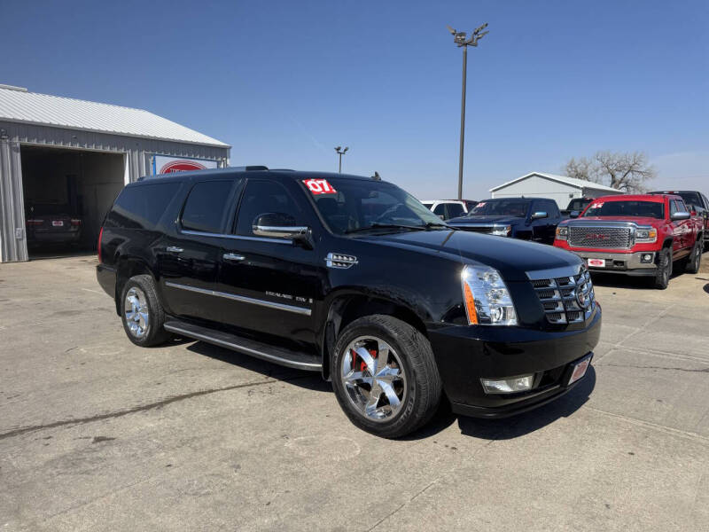 2007 Cadillac Escalade ESV for sale at UNITED AUTO INC in South Sioux City NE