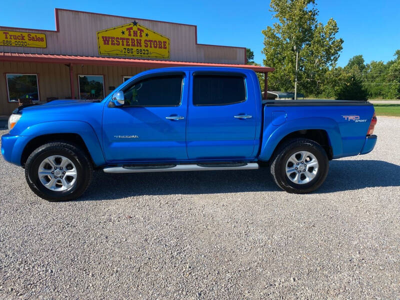 2005 Toyota Tacoma for sale at TNT Truck Sales in Poplar Bluff MO