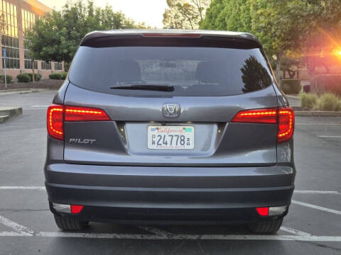 2017 Honda Pilot EX