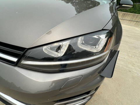 2016 Volkswagen Golf R