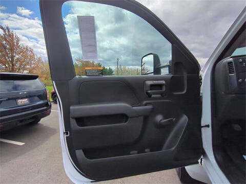 2024 Chevrolet Silverado 5500HD