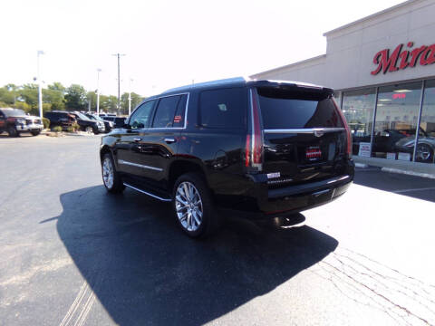 2019 Cadillac Escalade Luxury