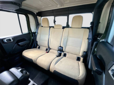 2021 Jeep Gladiator Sport