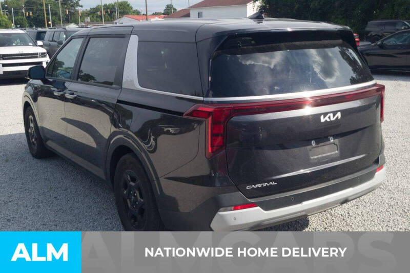 2025 Kia Carnival LXS