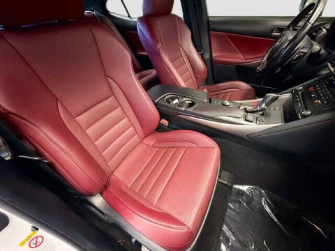 2017 Lexus IS 200t