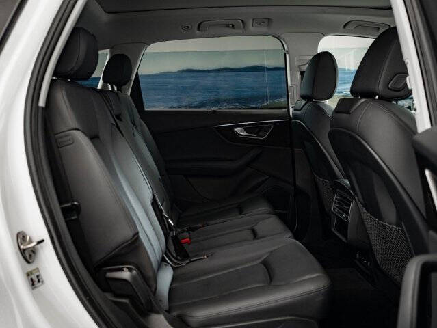 2022 Audi Q7 quattro Premium Plus 55 TFSI