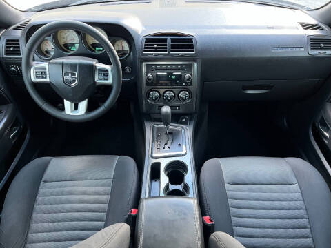 2014 Dodge Challenger SXT