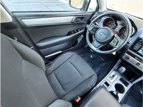 2018 Subaru Outback 2.5i