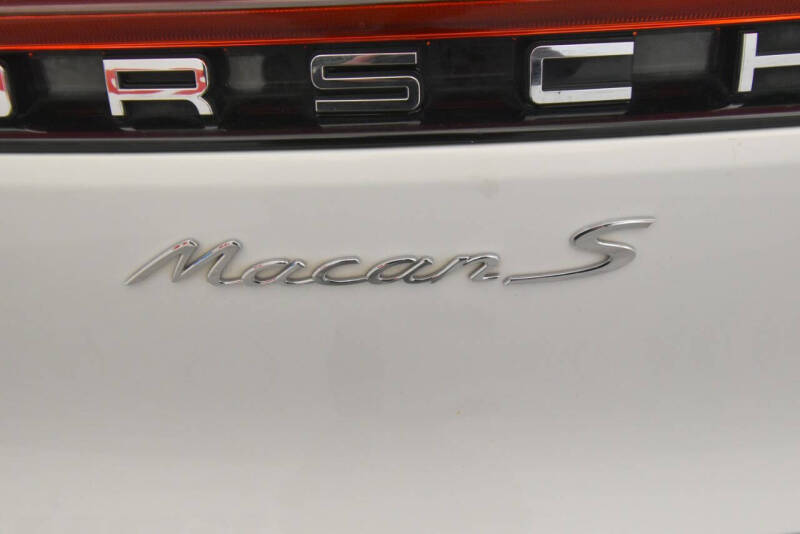 2020 Porsche Macan S