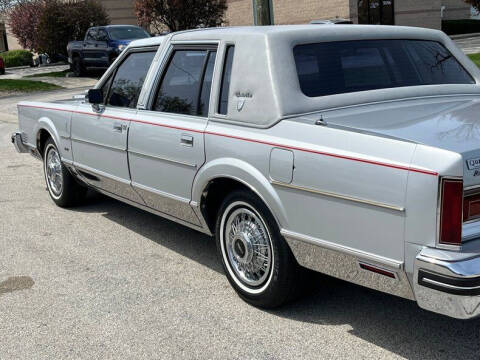 1984 Lincoln Town Car