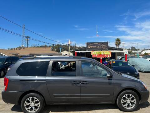 2014 Kia Sedona for sale at Bloom Auto Sales in Escondido CA