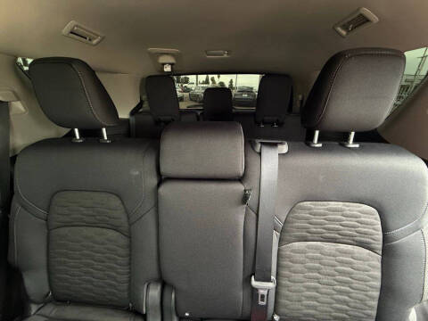 2025 Nissan Pathfinder S