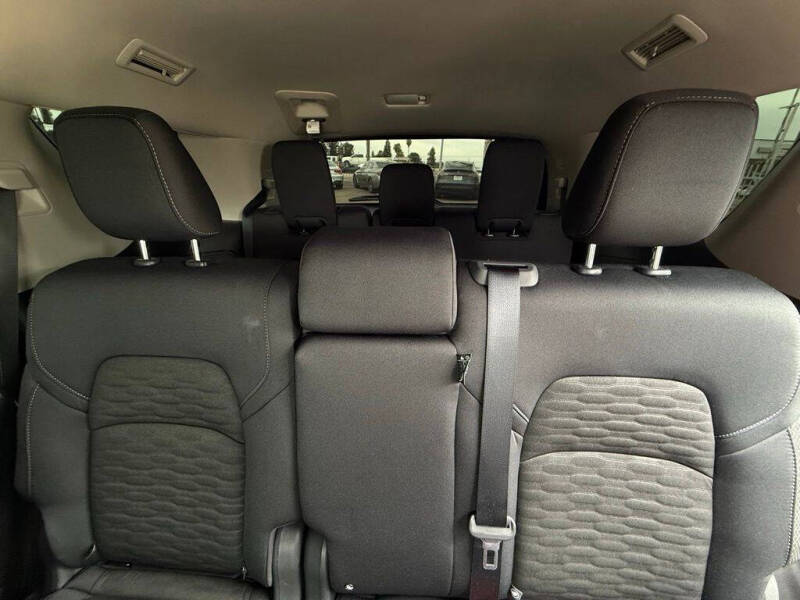 2025 Nissan Pathfinder S