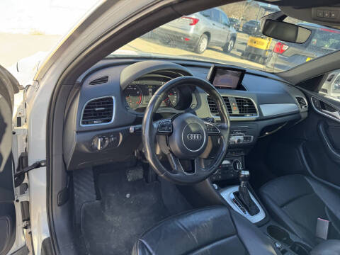 2017 Audi Q3 2.0T Premium Plus