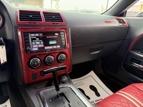 2013 Dodge Challenger SXT