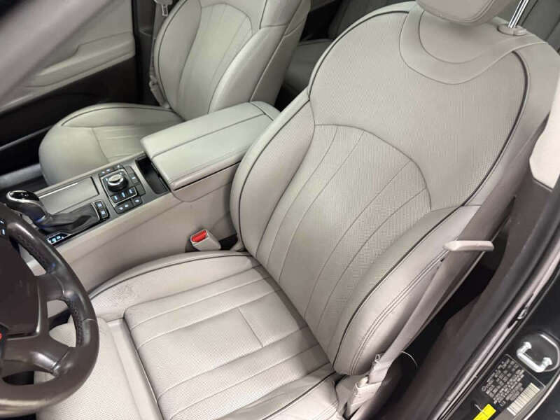 2015 Hyundai Genesis