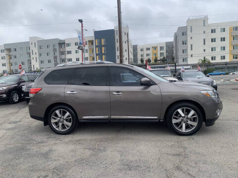 2014 Nissan Pathfinder Platinum