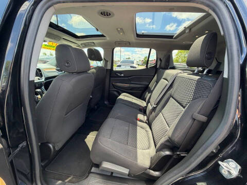 2017 GMC Acadia SLE-2